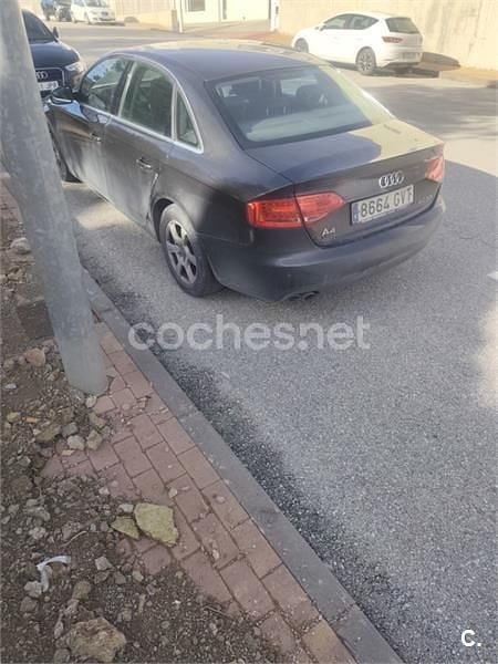 Usado Audi A4 136 CV (100 kW) 2010 Negro Berlina