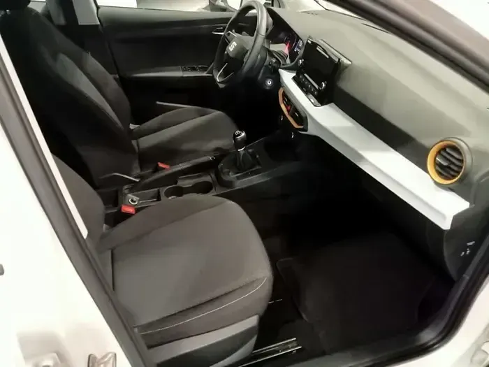 Usado Seat Ibiza Style 110 CV (80 kW) 2023 Blanco Utilitario