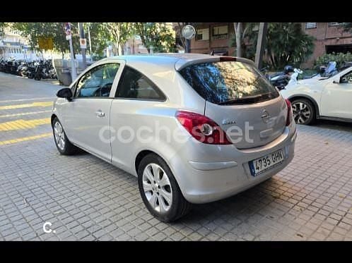 Usado Opel Corsa 90 CV (66 kW) 2008 Gris / plata Berlina