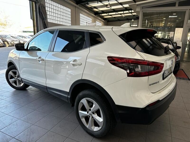 Usado Nissan Qashqai Acenta 115 CV (84 kW) 2018 Blanco SUV
