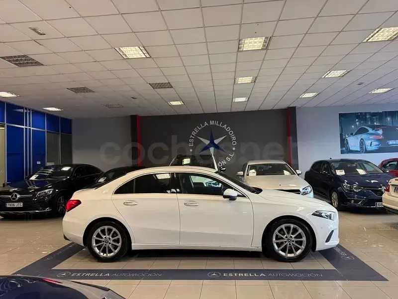 Usado Mercedes A180 116 CV (85 kW) 2020 Blanco Berlina