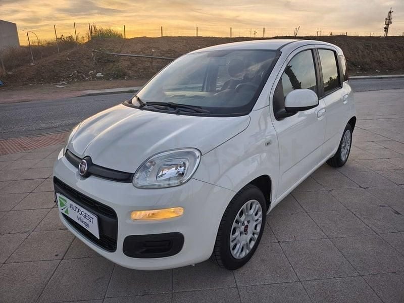 Usado Fiat Panda Lounge 69 CV (50 kW) 2018 Blanco Utilitario