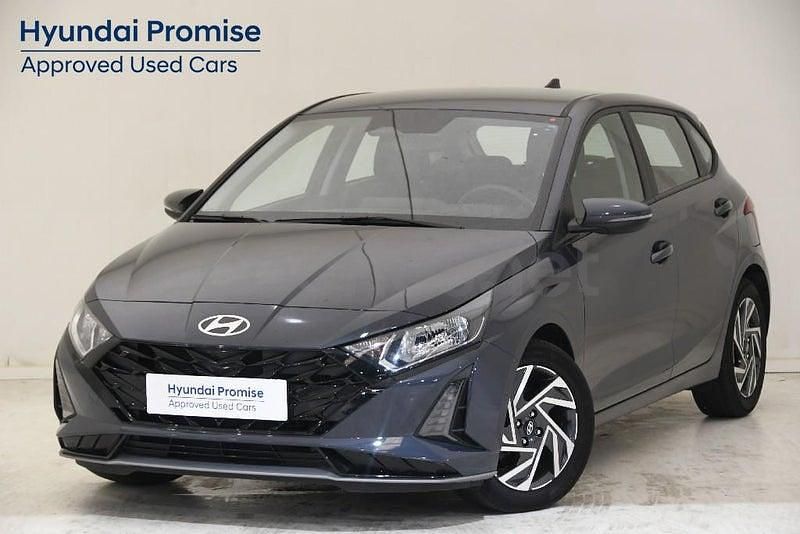 Nuevo Hyundai i20 100 CV (73 kW) 2025 Gris / plata Utilitario