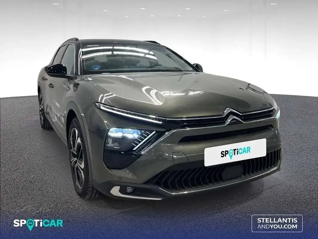 Usado Citroën C5 X Shine 181 CV (133 kW) 2024 Verde Familiar