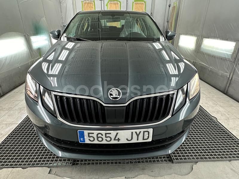 Usado Skoda Octavia GreenLine 110 CV (80 kW) 2015 Verde Berlina