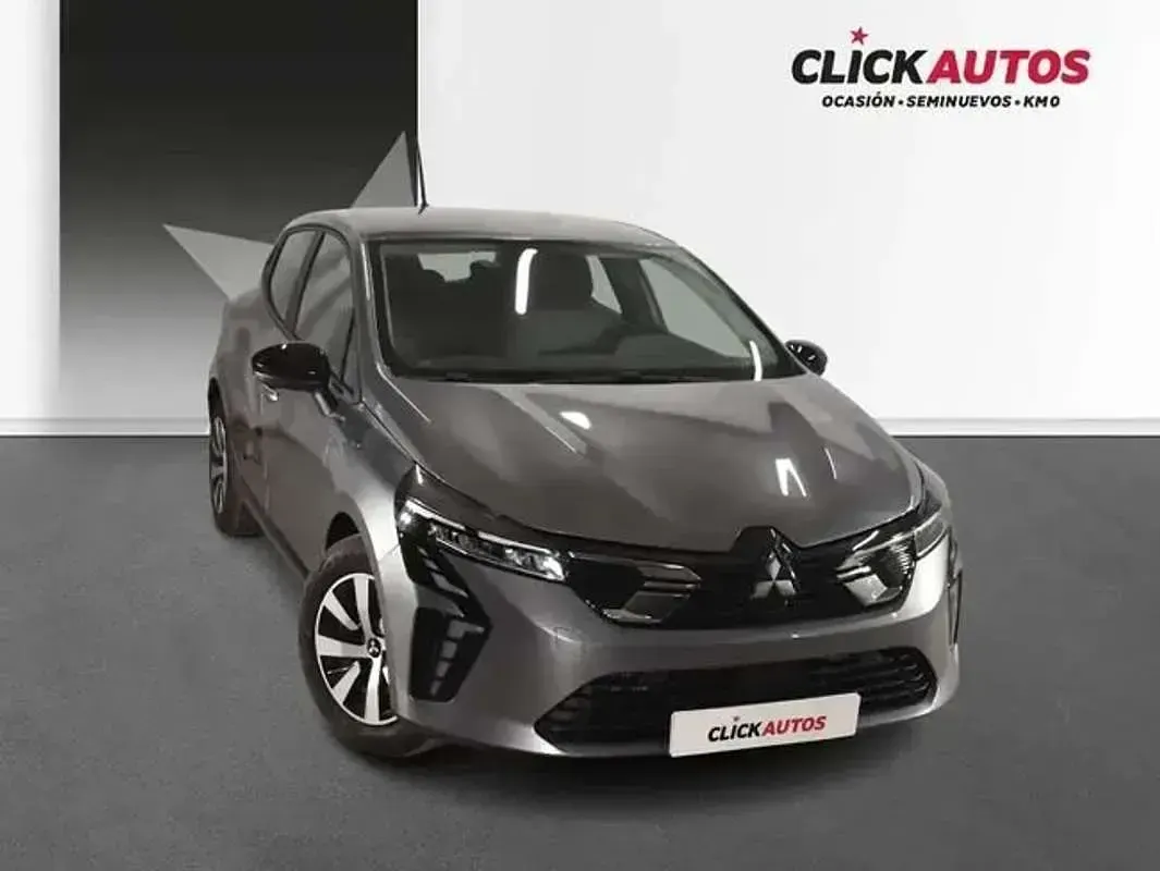 Usado Mitsubishi Colt Motion 91 CV (66 kW) 2025 Gris Utilitario