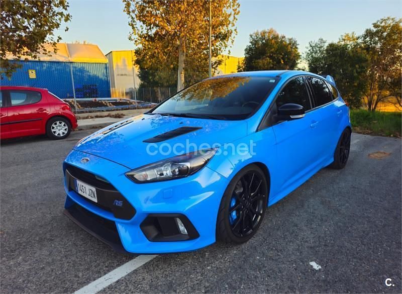 Azul Usado 2017 Ford Focus RS Berlina | 37.000 € - Imagen 1/4