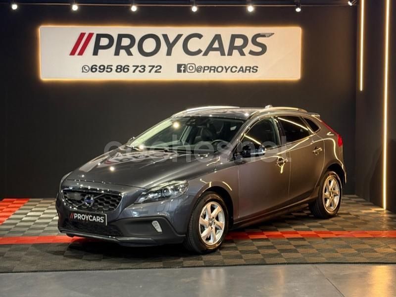 Gris / plata Usado 2014 Volvo V40 CC Momentum Familiar | 13.990 € (Precio justo) - Imagen 1/4