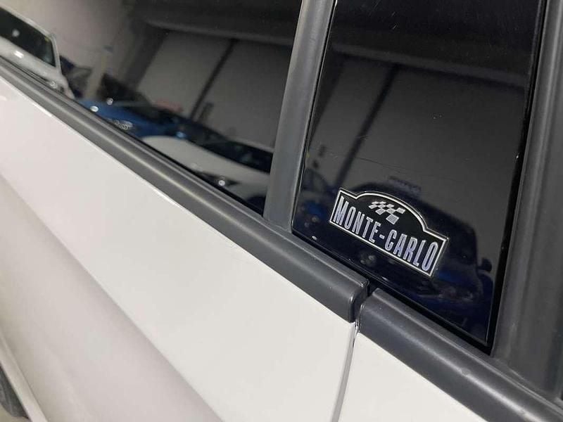 Usado Skoda Rapid Monte Carlo 90 CV (66 kW) 2016 Blanco Utilitario