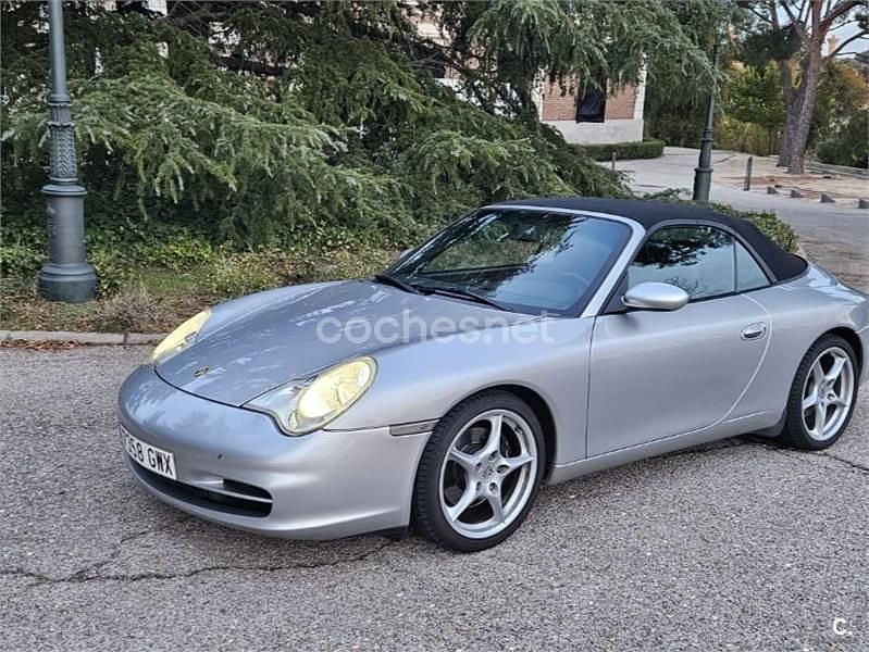 Gris / plata Usado 2003 Porsche 911 Carrera Cabriolet Descapotable | 42.000 € - Imagen 1/4