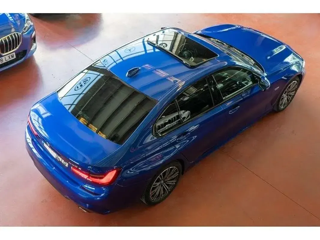 Usado BMW 330e Comfort Edition 292 CV (214 kW) 2022 Azul Berlina