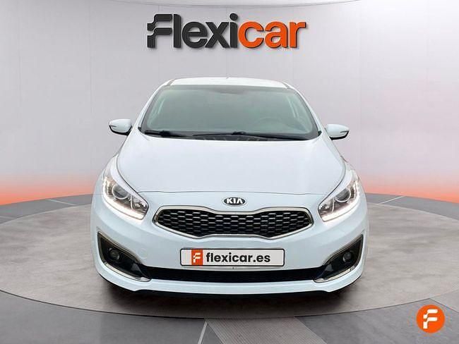 Usado Kia Ceed 136 CV (100 kW) 2018 Blanco Utilitario