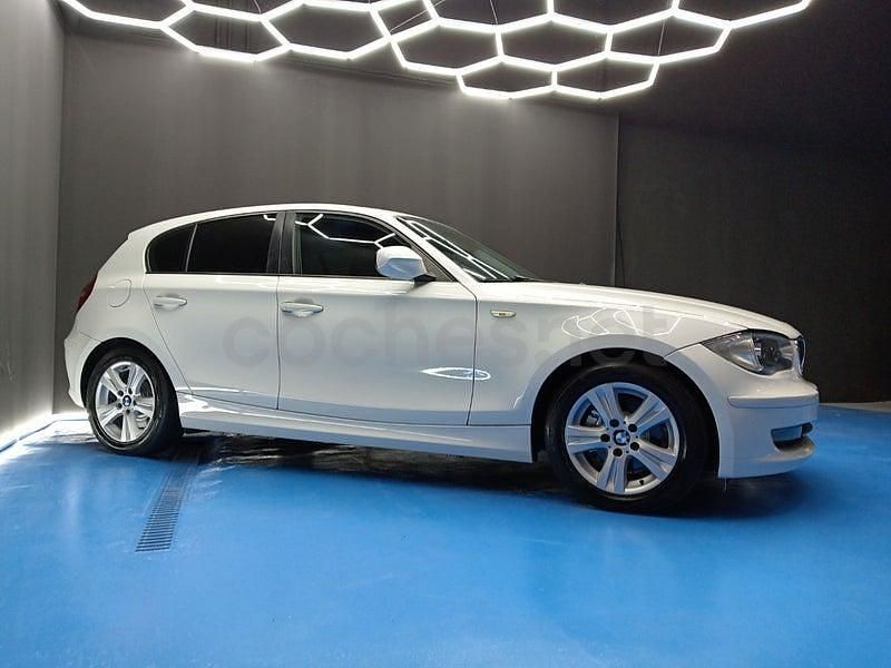 Usado BMW 118 143 CV (105 kW) 2011 Blanco Utilitario