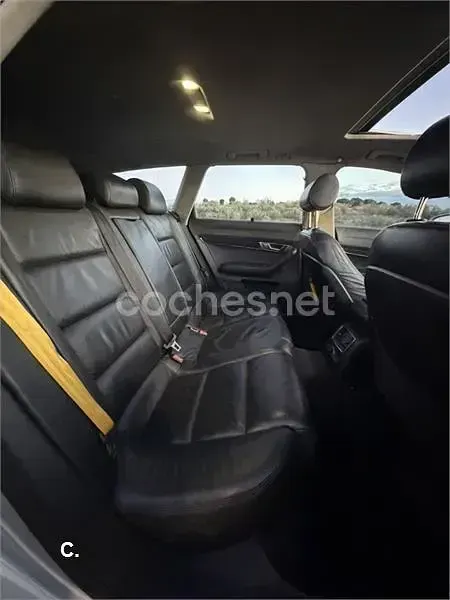 Usado Audi A6 180 CV (132 kW) 2005 Gris / plata Familiar