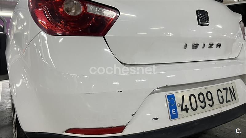Usado Seat Ibiza SC 90 CV (66 kW) 2010 Blanco Utilitario