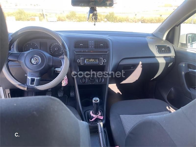 Usado VW Polo Advance 75 CV (55 kW) 2012 Blanco Berlina