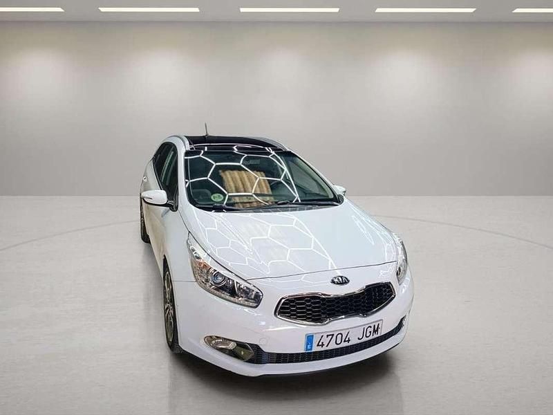 Usado Kia Ceed GT GT-Line 136 CV (100 kW) 2015 Blanco Utilitario