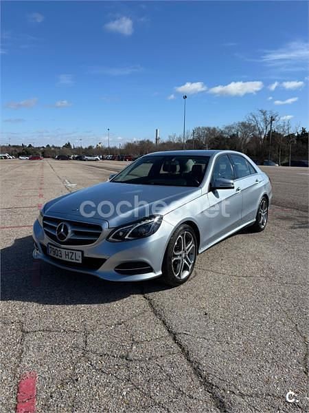 Usado Mercedes E220 170 CV (125 kW) 2014 Gris / plata Berlina