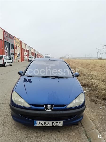 Azul Usado 2002 Peugeot 206 Berlina | 1300 € (Buen precio) - Imagen 1/4