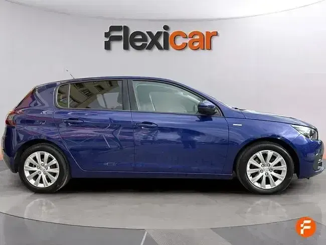 Usado Peugeot 308 Access 110 CV (80 kW) 2020 Azul
