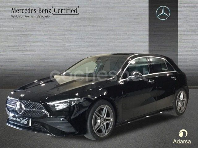 Negro noche Usado 2024 Mercedes A200 AMG line Berlina | 35.900 € (Precio justo) - Imagen 1/4