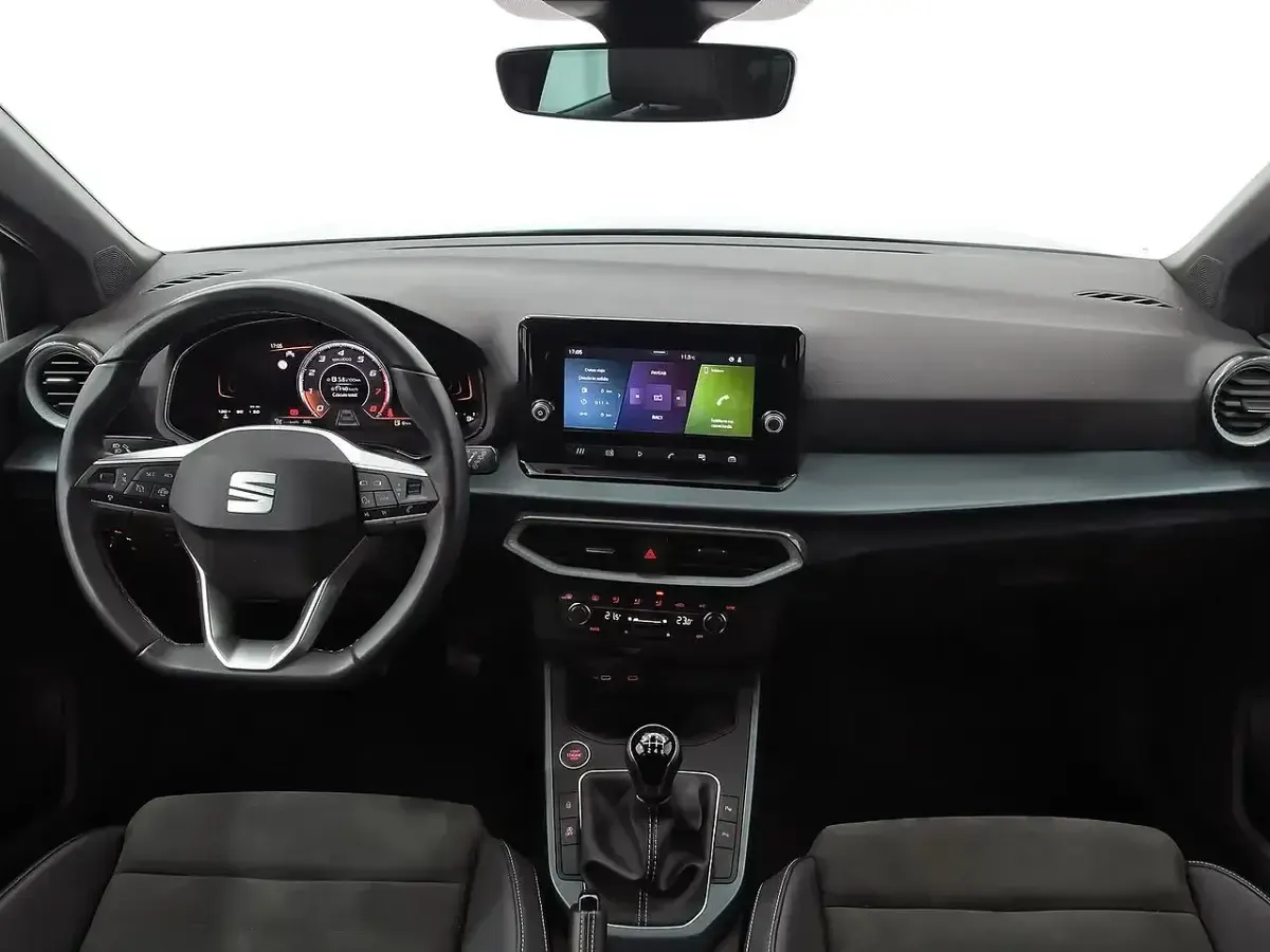 Usado Seat Arona Xperience 115 CV (84 kW) 2025 Blanco SUV