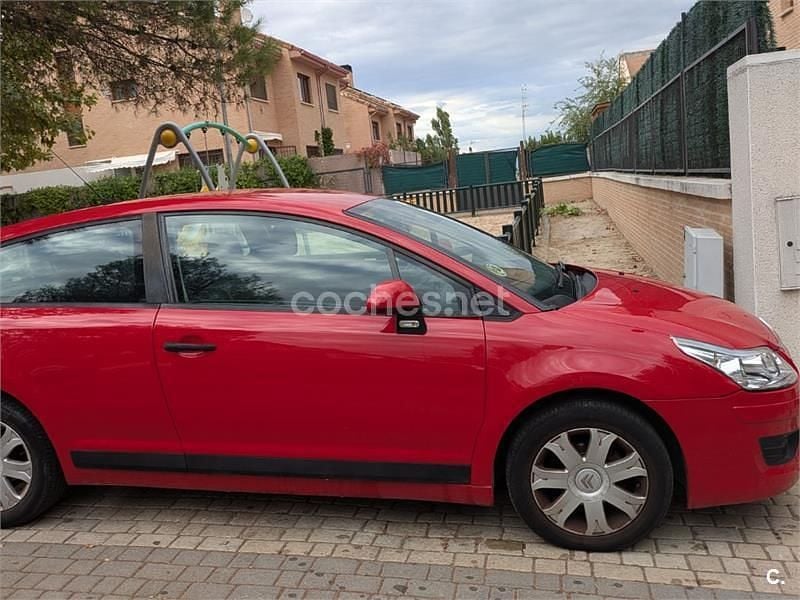 Usado Citroën C4 90 CV (66 kW) 2009 Rojo Berlina