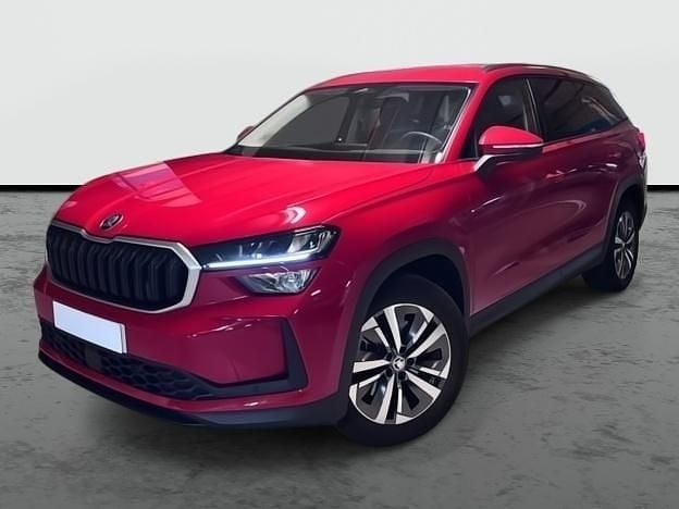 Usado Skoda Kodiaq Selection 150 CV (110 kW) 2024 Rojo velvet metalizado SUV