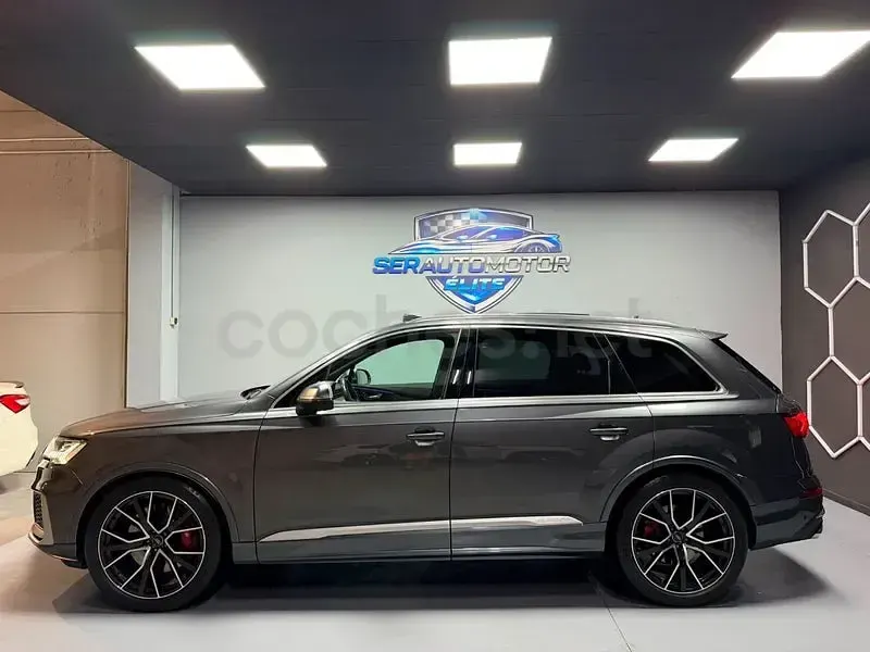 Usado Audi SQ7 Ambiente 435 CV (319 kW) 2021 Gris / plata SUV