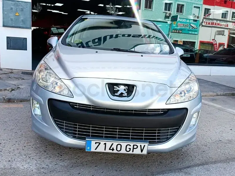 Usado Peugeot 308 Sport 90 CV (66 kW) 2009 Gris / plata Berlina
