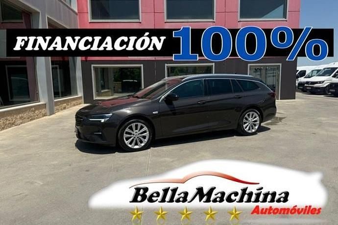 Usado Opel Insignia Business Elegance 175 CV (128 kW) 2021 Negro Familiar