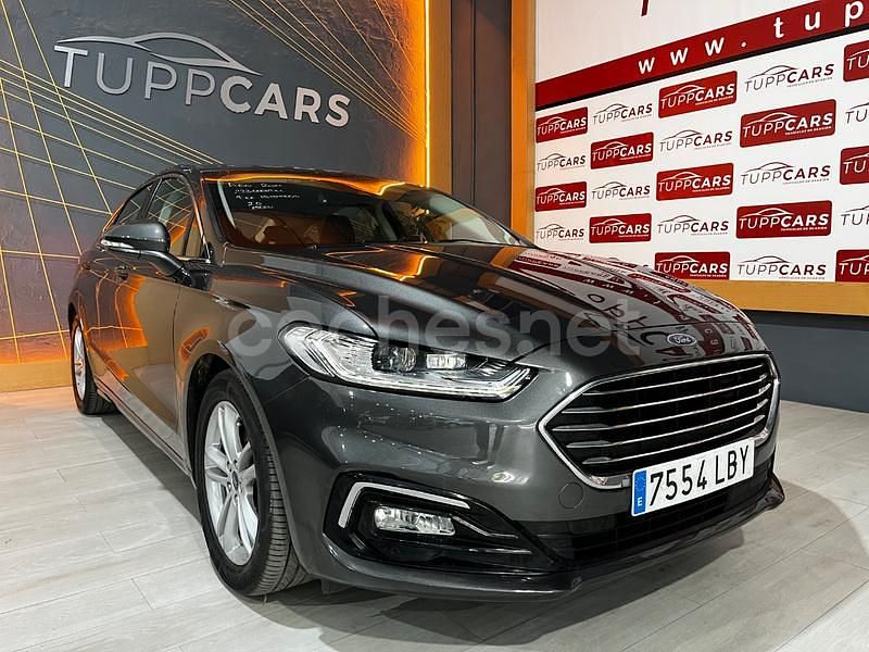 Gris / plata Usado 2020 Ford Mondeo Titanium Berlina | 12.999 € (Precio justo) - Imagen 1/4