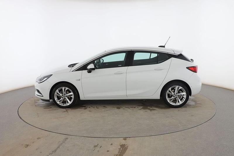 Usado Opel Astra Dynamic 125 CV (91 kW) 2017 Blanco Berlina