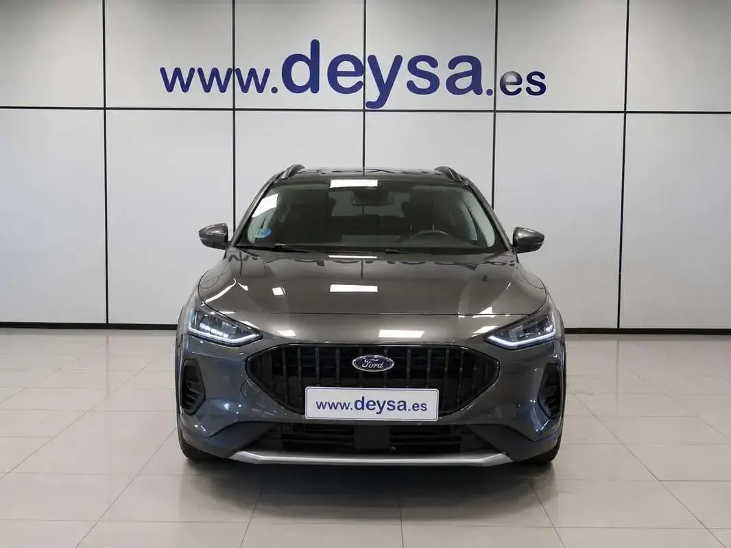 Usado Ford Focus Active X 155 CV (114 kW) 2024 Gris Utilitario