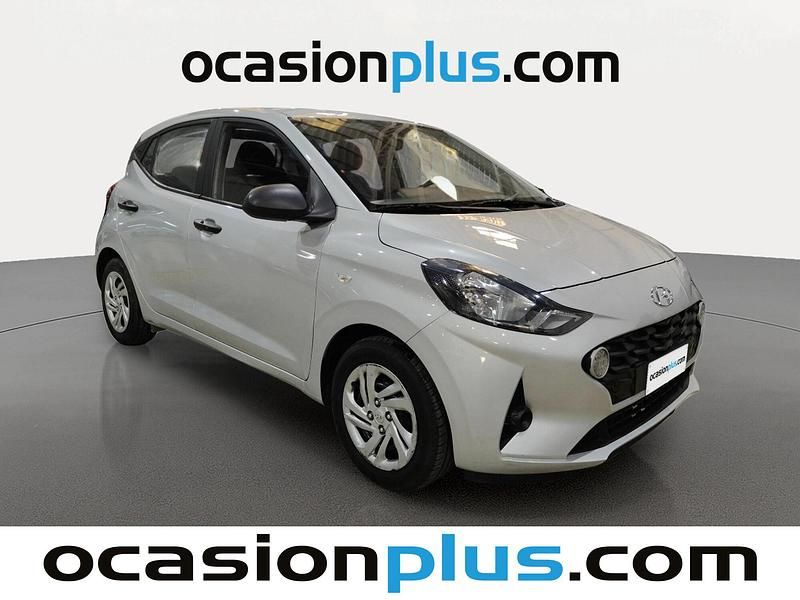Usado Hyundai i10 67 CV (49 kW) 2022 Gris / plata Utilitario
