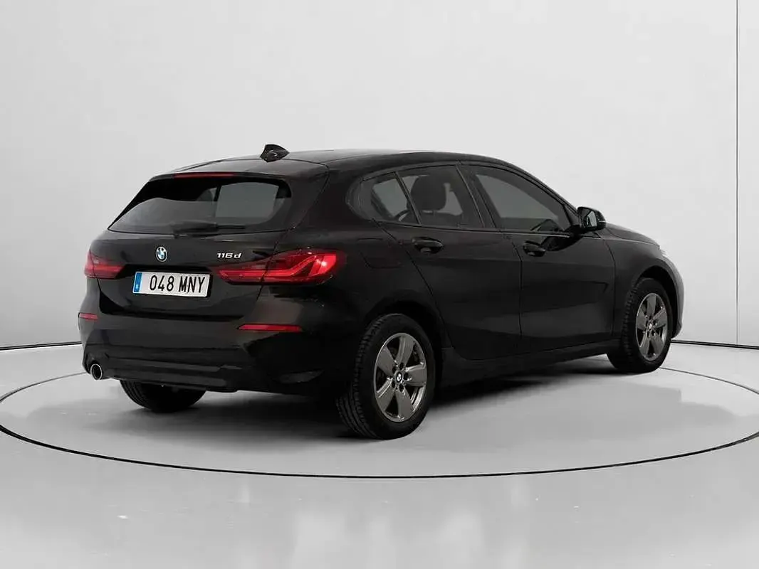 Usado BMW 116 116 CV (85 kW) 2019 Negro Utilitario