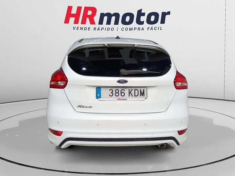Usado Ford Focus ST-Line 150 CV (110 kW) 2017 Blanco Utilitario