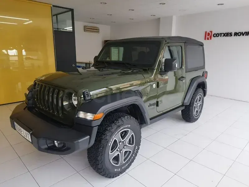 Usado Jeep Wrangler Sport 270 CV (198 kW) 2022 Verde SUV