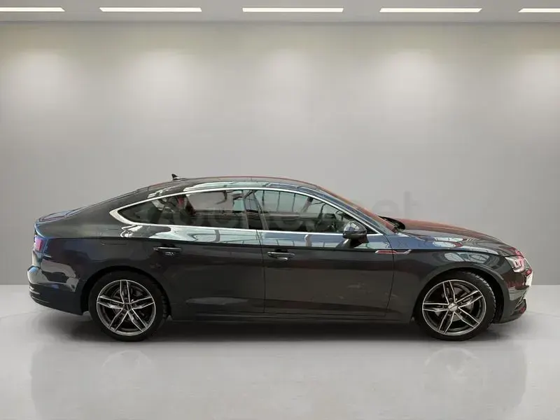 Usado Audi A5 Sportback Premium 170 CV (125 kW) 2019 Negro Utilitario