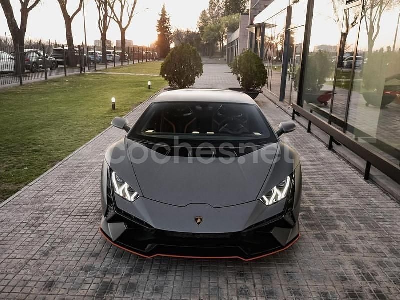 Usado Lamborghini Huracán 640 CV (470 kW) 2024 Gris Coupe