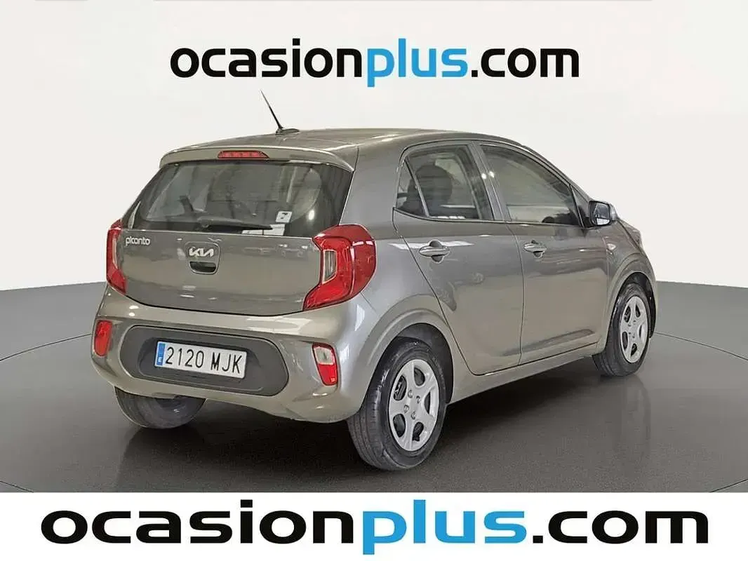 Usado Kia Picanto 67 CV (49 kW) 2023 Gris Utilitario
