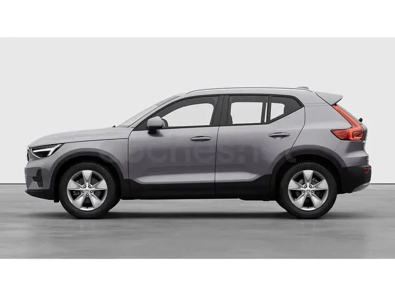 Nuevo Volvo XC40 Core 163 CV (119 kW) 2025 Gris / plata SUV