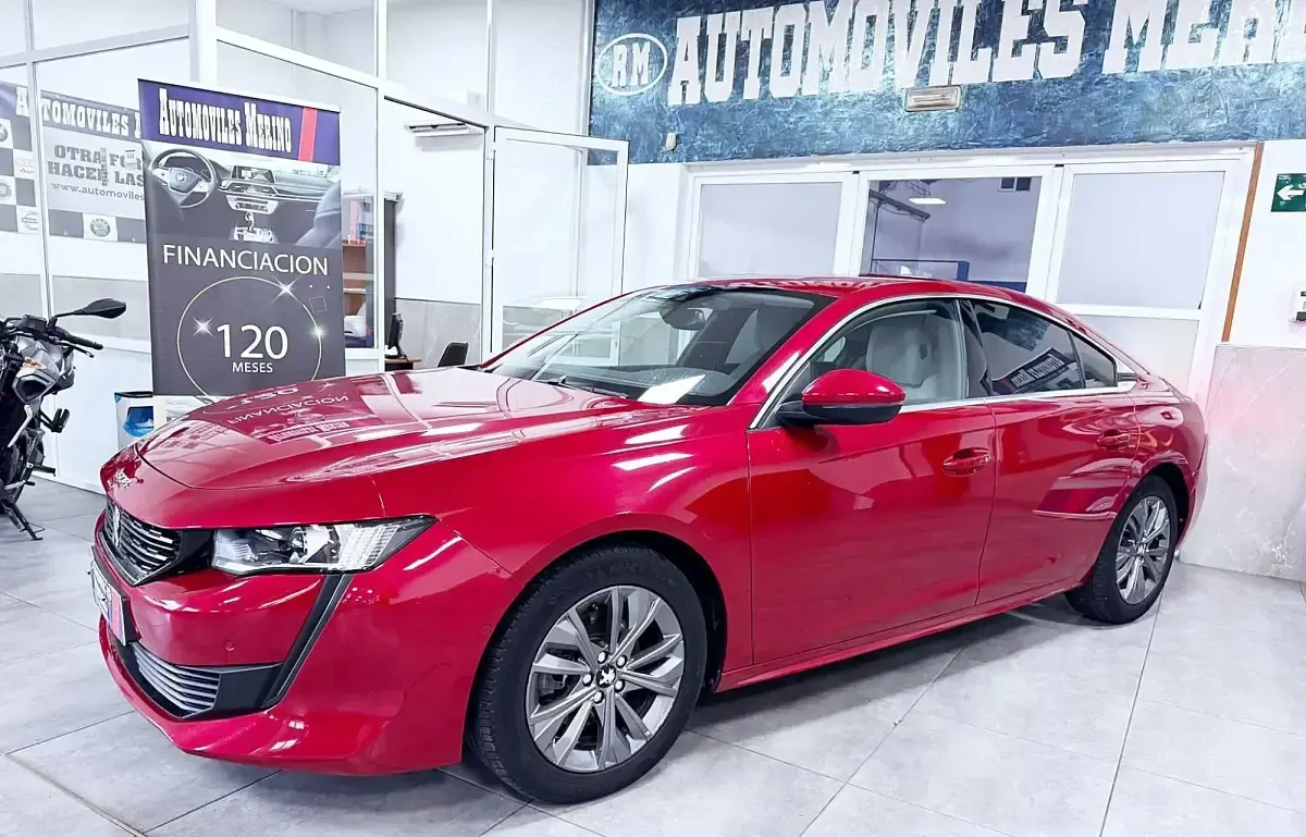 Usado Peugeot 508 Allure 130 CV (95 kW) 2019 Rojo Berlina