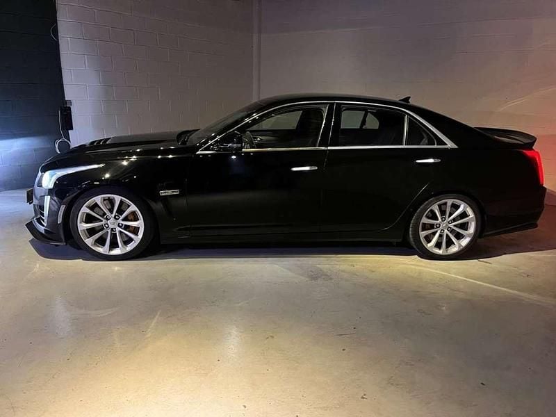 Usado Cadillac CTS 649 CV (477 kW) 2017 Negro Berlina