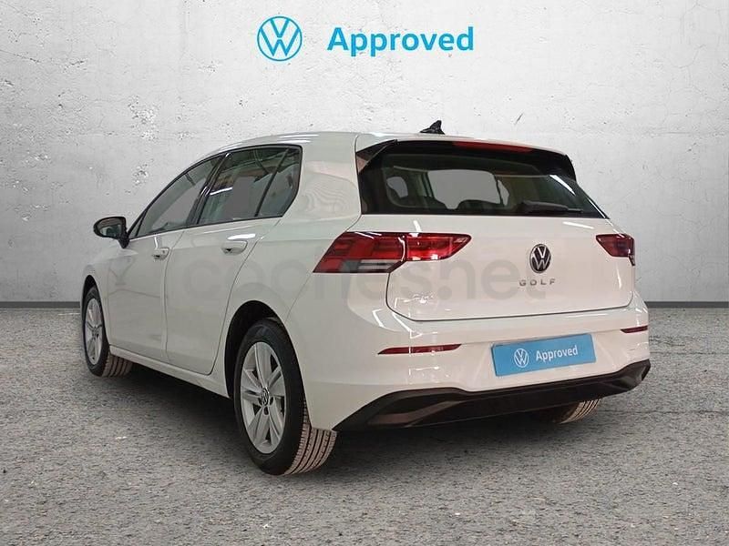 Usado VW Golf VIII Life 115 CV (84 kW) 2022 Blanco Berlina