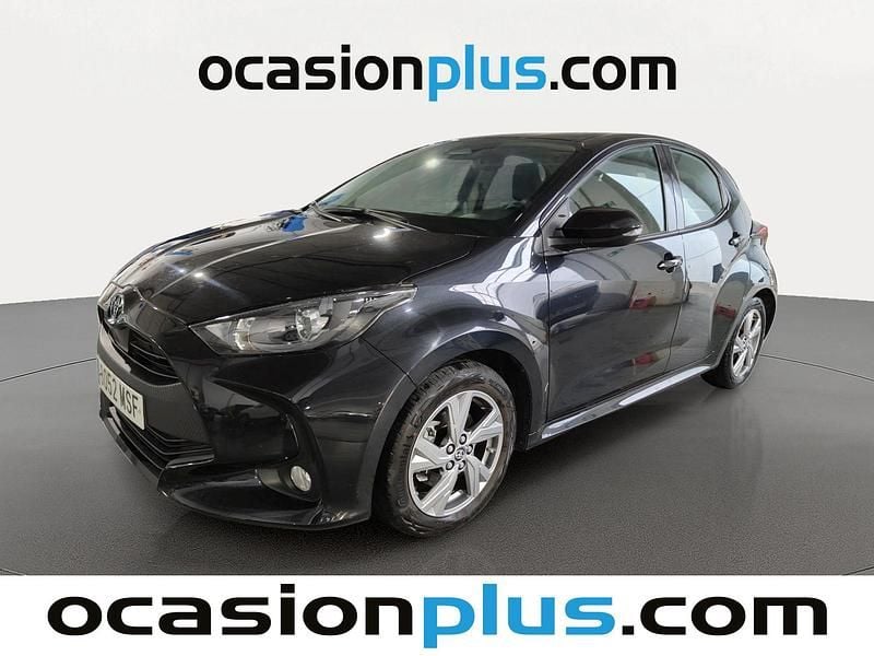 Blanco Usado 2024 Toyota Yaris Hybrid Active Utilitario | 16.628 € (Buen precio) - Imagen 1/4