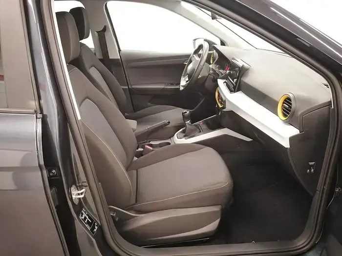 Usado Seat Arona Style 115 CV (84 kW) 2025 Azul SUV