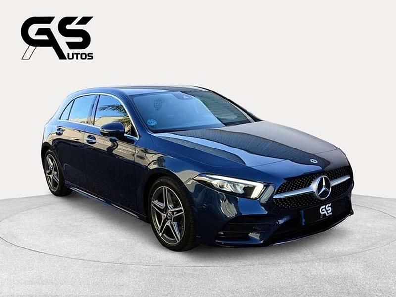 Usado Mercedes A180 Advanced 116 CV (85 kW) 2023 Azul Utilitario