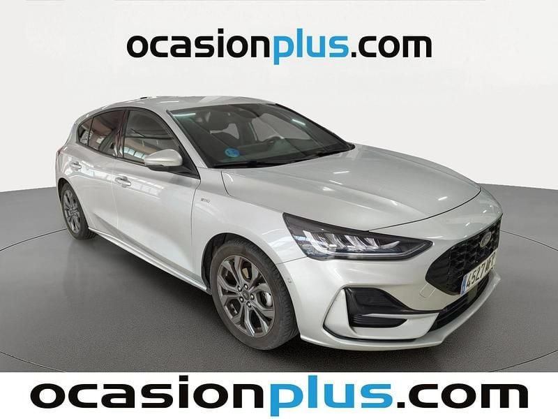 Usado Ford Focus ST-Line X 125 CV (91 kW) 2023 Gris plata Utilitario