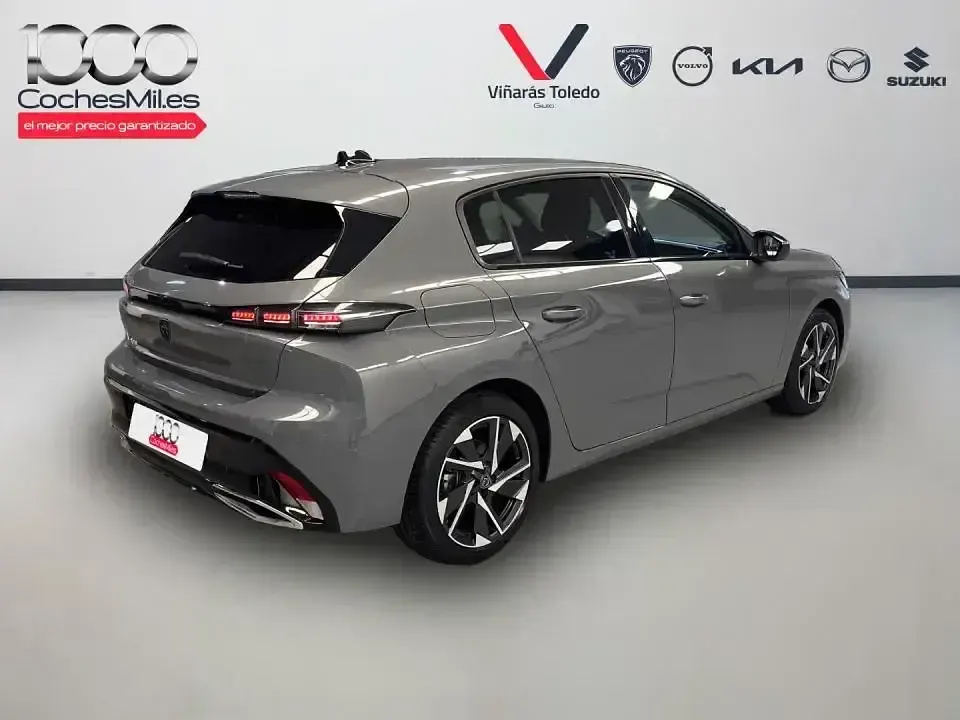Usado Peugeot 308 Allure 145 CV (106 kW) 2025 Gris / plata Berlina